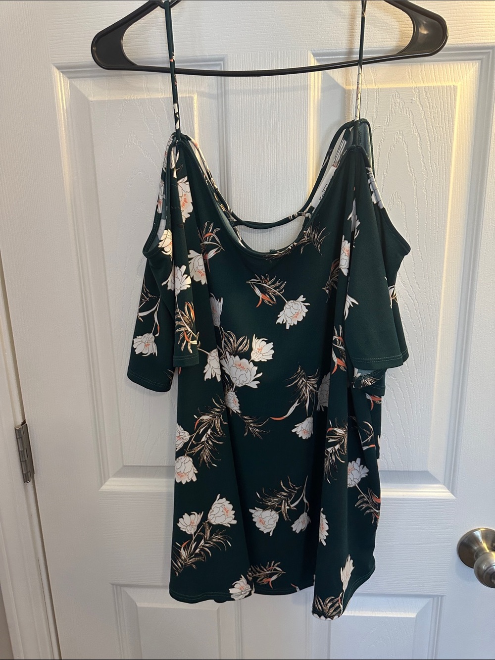 Kaileigh Dark Green Floral Cold-Shoulder Top